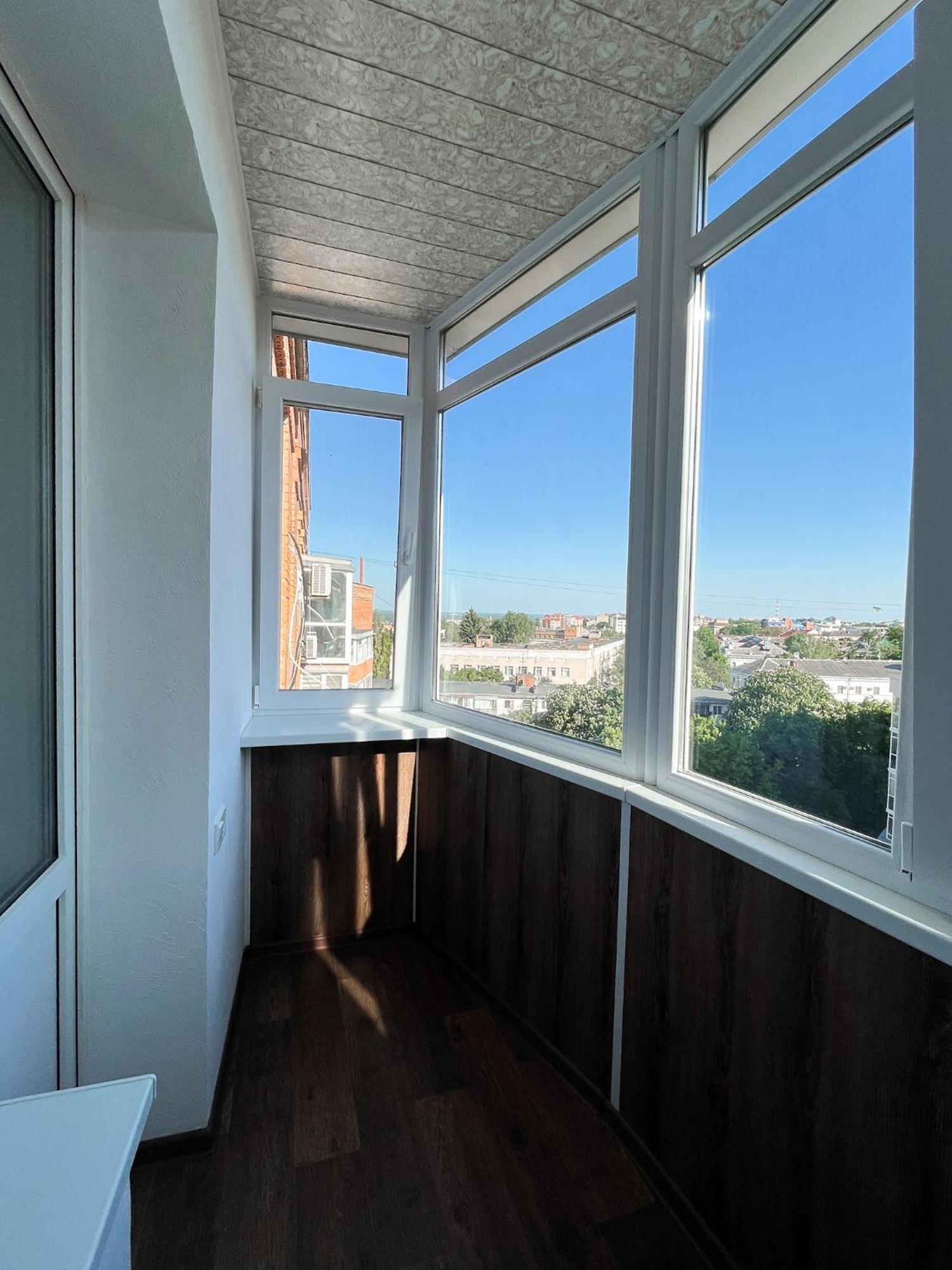Apartment зелений оксамит 1-к у центрі - мережа Helen *